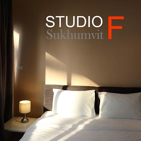 Studio F Sukhumvit Banguecoque Exterior foto